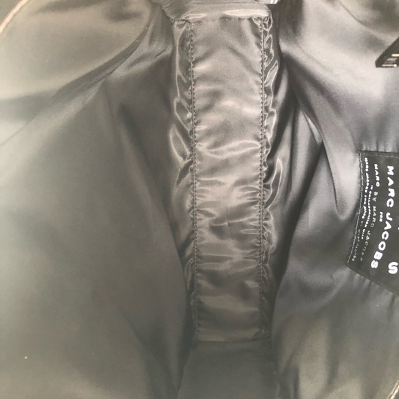 Marc by Marc Jacobs Metallic Tote, with Chain Straps, EUC like new - Picture 9 of 12